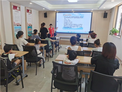 微笑相伴青春，关爱健康成长——洛阳涧西区长安路街道开展青年护苗亲子关系沟通技能培训活动